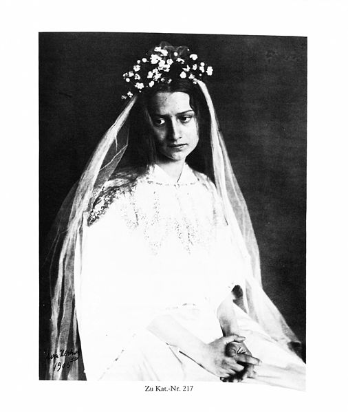 Schwarz-Weiß-Bild von Ida Orloff als Hannele in Hanneles Himmelfahrt